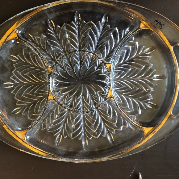 Serving Platter Crystal with Gold Trim - Picture 3 of 6